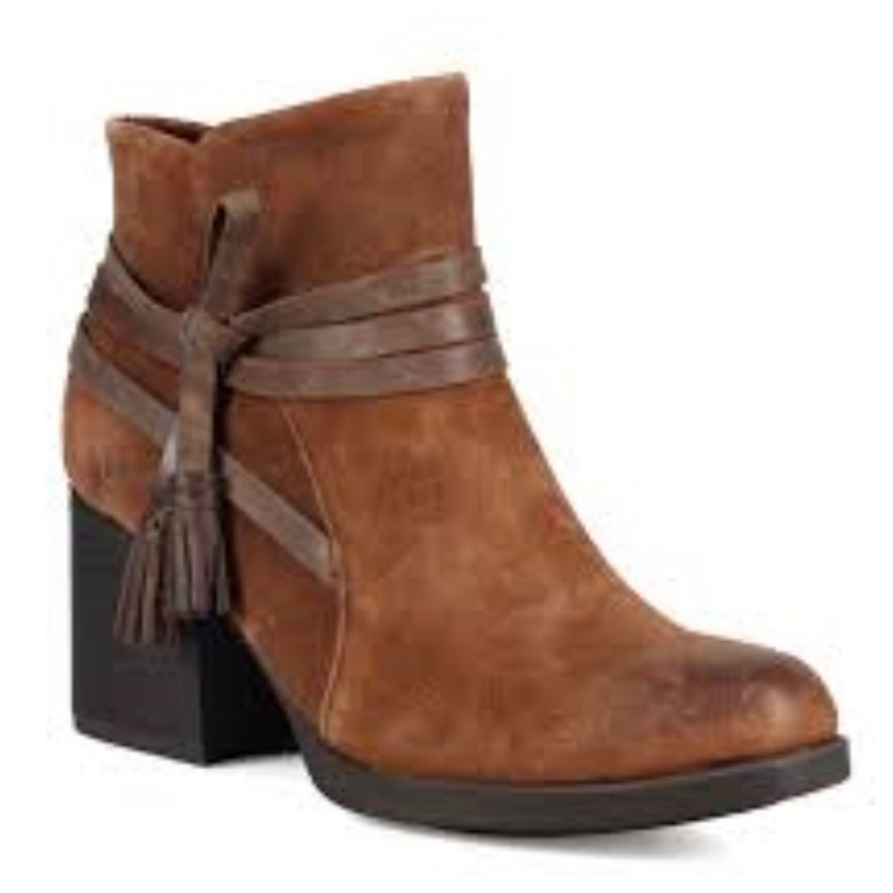 BOC Amber Wray Suede Fringe Tassel Heel Ankle Boot Brown Distressed Leather /7.5
